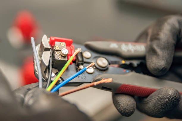 Best Local Electrician Companies  in Elizabeth City, NC